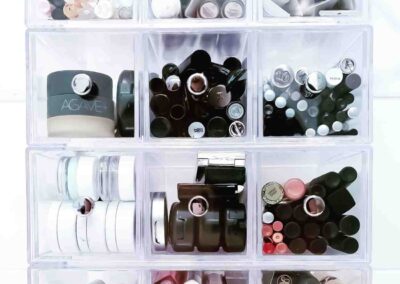 Acrylic organizer for make ups